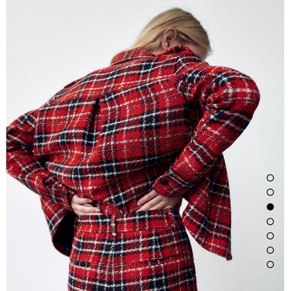 ZARA BLAZER ( used once ) size: SMALL - Picture 2 of 3